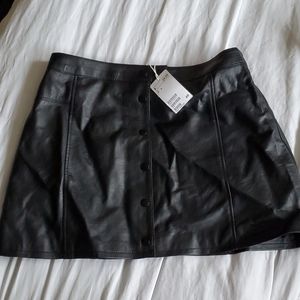 H&M faux leather button-up mini skirt - size 14